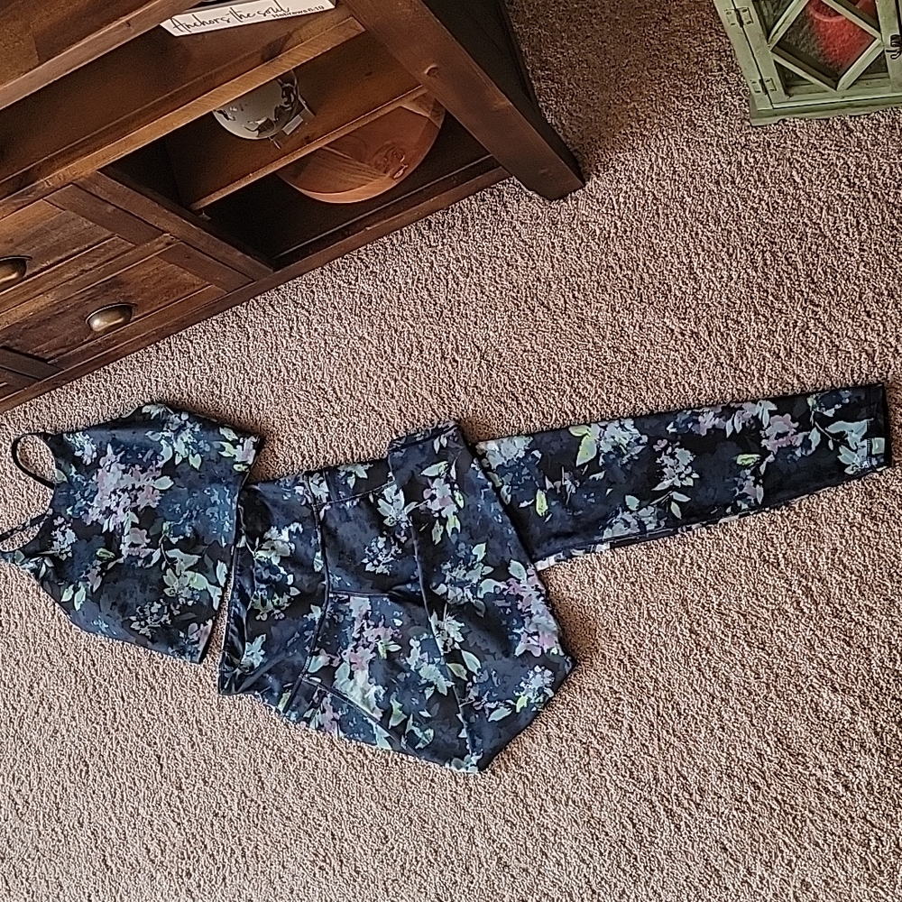 Medium women workout set